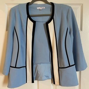 Blue blazer size 14 and fits like a medium/large